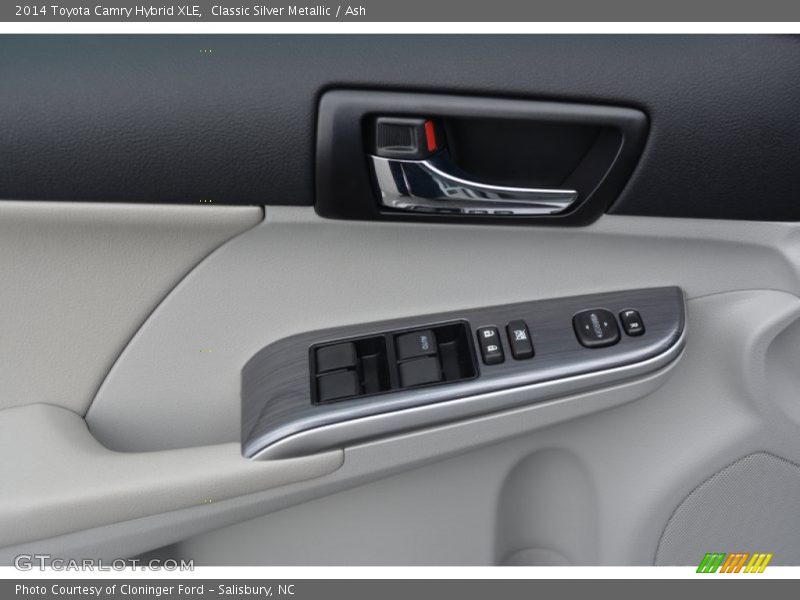 Classic Silver Metallic / Ash 2014 Toyota Camry Hybrid XLE