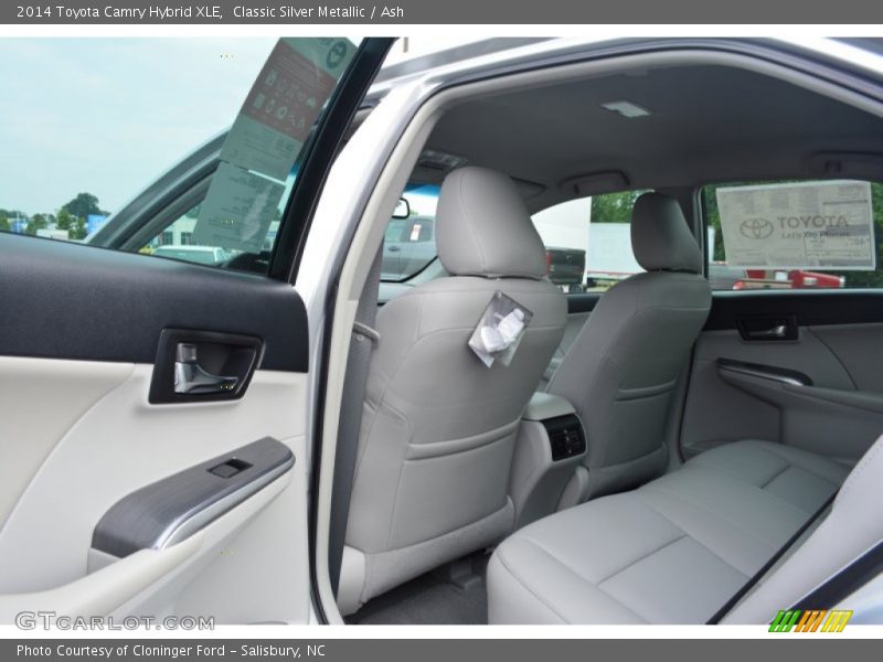 Classic Silver Metallic / Ash 2014 Toyota Camry Hybrid XLE