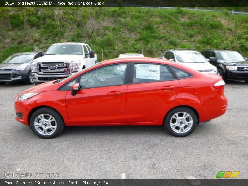 Race Red / Charcoal Black 2014 Ford Fiesta SE Sedan