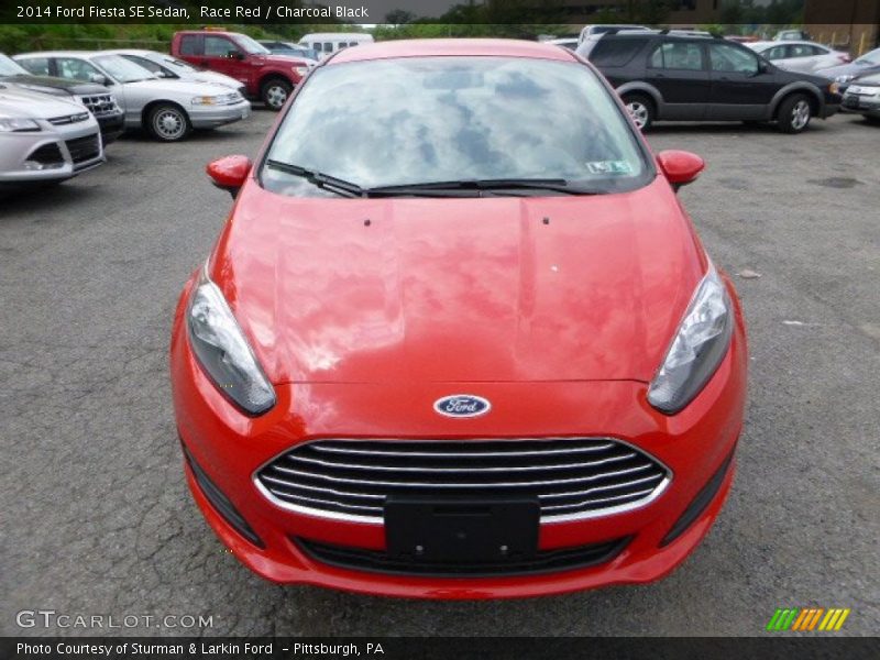 Race Red / Charcoal Black 2014 Ford Fiesta SE Sedan