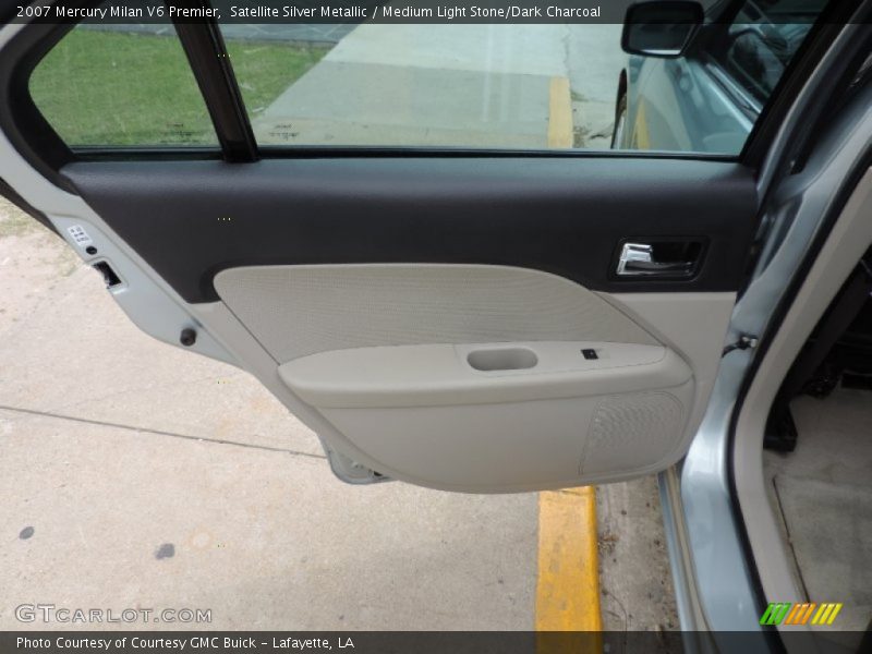 Satellite Silver Metallic / Medium Light Stone/Dark Charcoal 2007 Mercury Milan V6 Premier