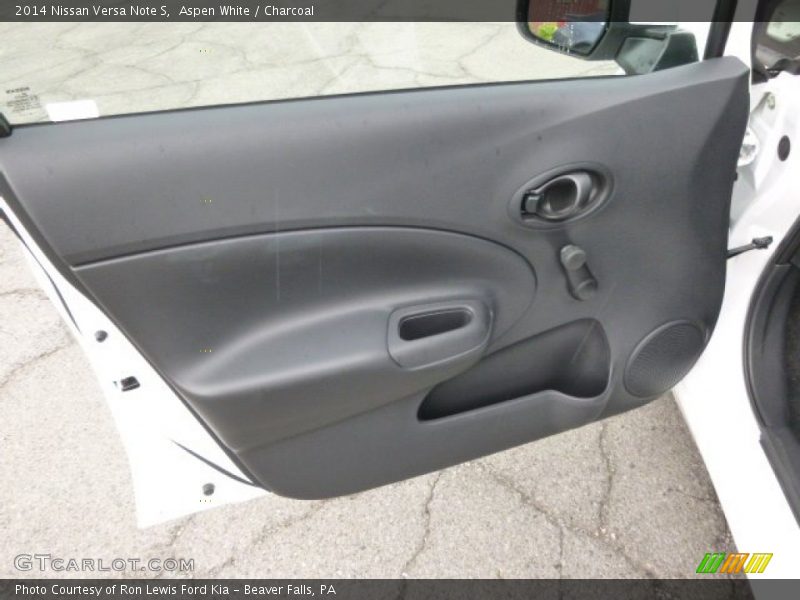 Aspen White / Charcoal 2014 Nissan Versa Note S