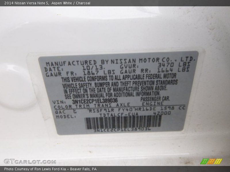 Aspen White / Charcoal 2014 Nissan Versa Note S