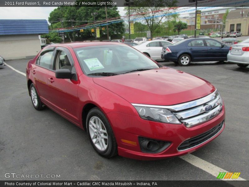 Front 3/4 View of 2011 Fusion S