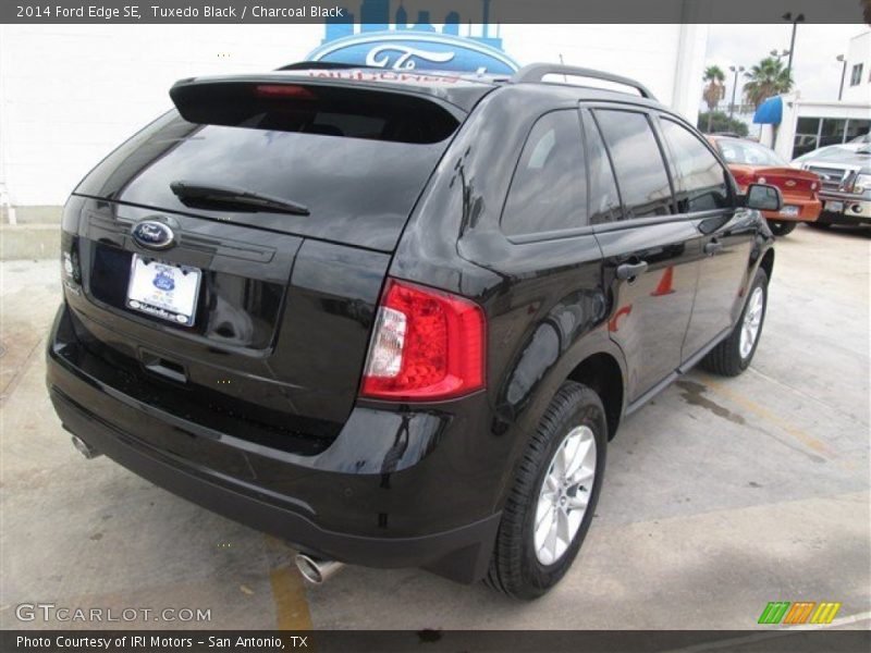 Tuxedo Black / Charcoal Black 2014 Ford Edge SE