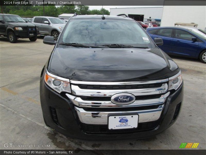 Tuxedo Black / Charcoal Black 2014 Ford Edge SE