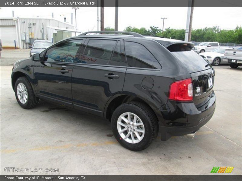 Tuxedo Black / Charcoal Black 2014 Ford Edge SE