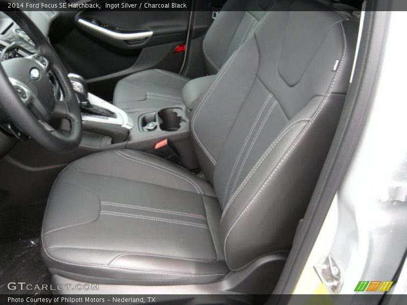 Ingot Silver / Charcoal Black 2014 Ford Focus SE Hatchback