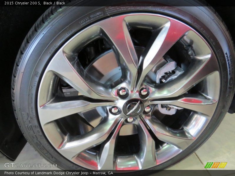 Black / Black 2015 Chrysler 200 S