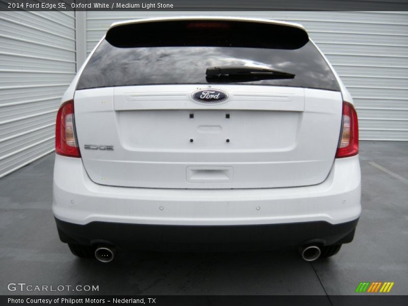 Oxford White / Medium Light Stone 2014 Ford Edge SE