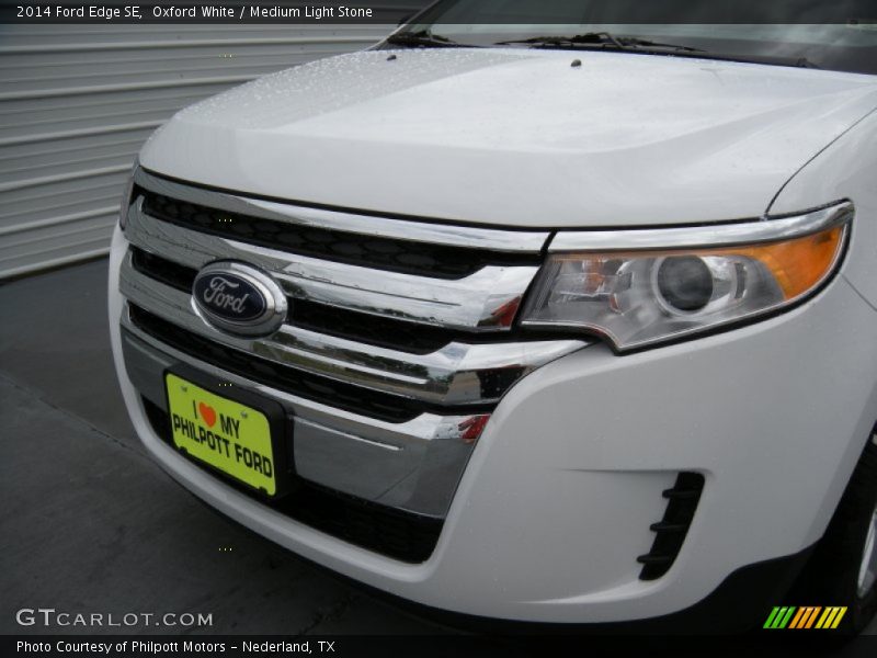 Oxford White / Medium Light Stone 2014 Ford Edge SE
