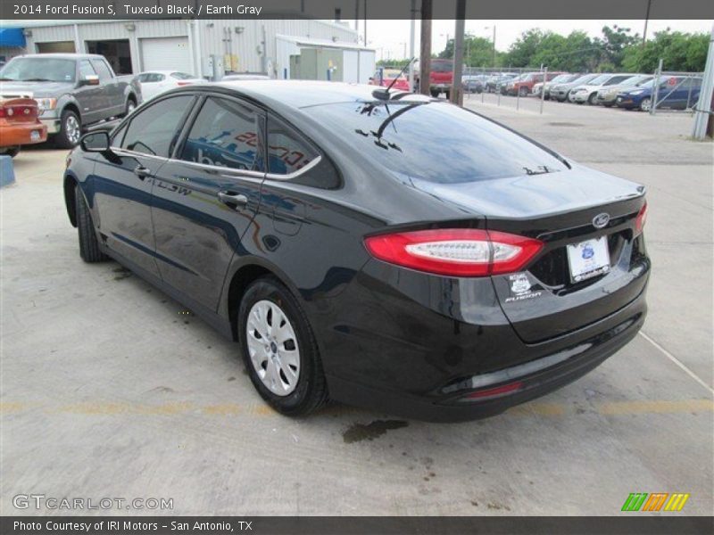 Tuxedo Black / Earth Gray 2014 Ford Fusion S