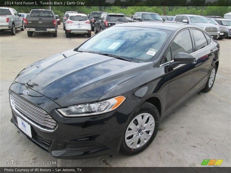 Tuxedo Black / Earth Gray 2014 Ford Fusion S