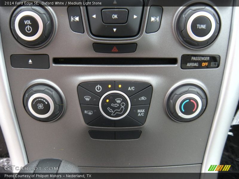 Oxford White / Medium Light Stone 2014 Ford Edge SE