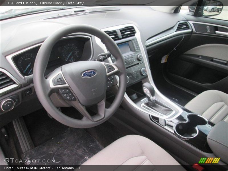 Tuxedo Black / Earth Gray 2014 Ford Fusion S