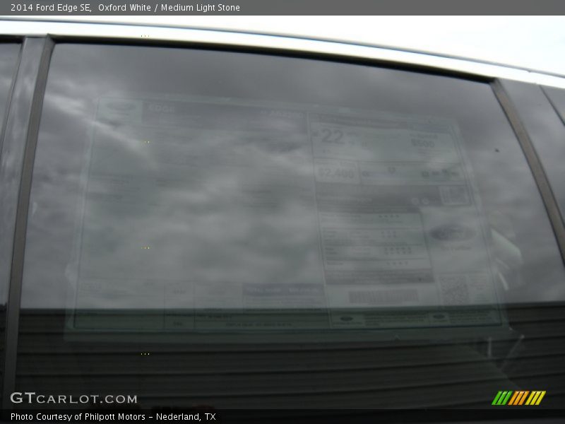 Oxford White / Medium Light Stone 2014 Ford Edge SE