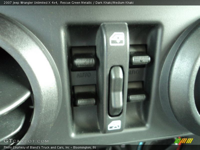 Rescue Green Metallic / Dark Khaki/Medium Khaki 2007 Jeep Wrangler Unlimited X 4x4