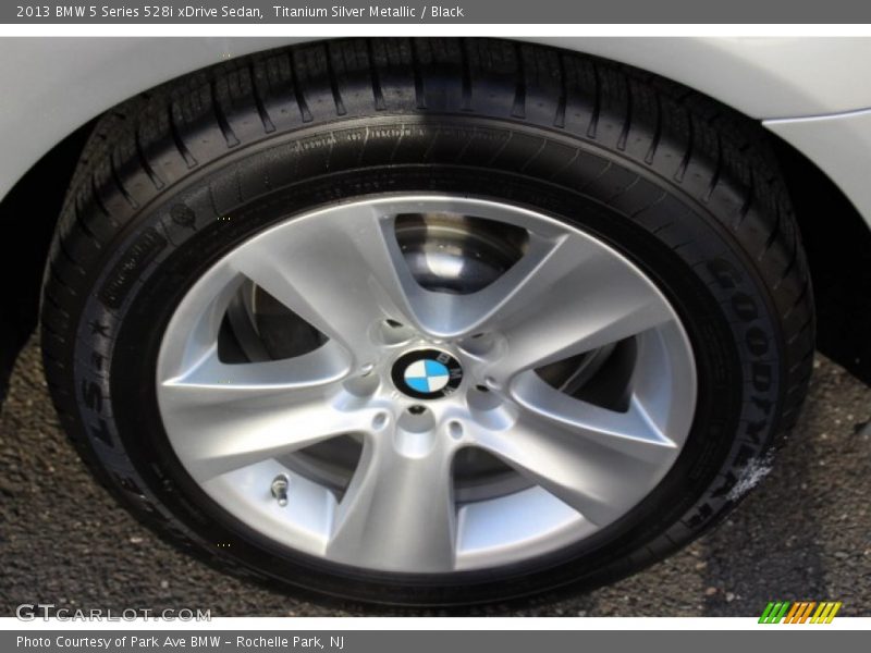 Titanium Silver Metallic / Black 2013 BMW 5 Series 528i xDrive Sedan