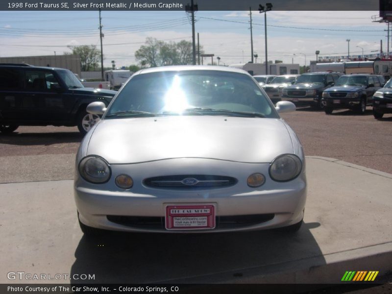 Silver Frost Metallic / Medium Graphite 1998 Ford Taurus SE