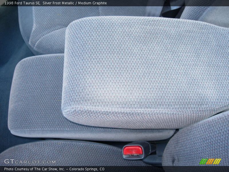 Silver Frost Metallic / Medium Graphite 1998 Ford Taurus SE