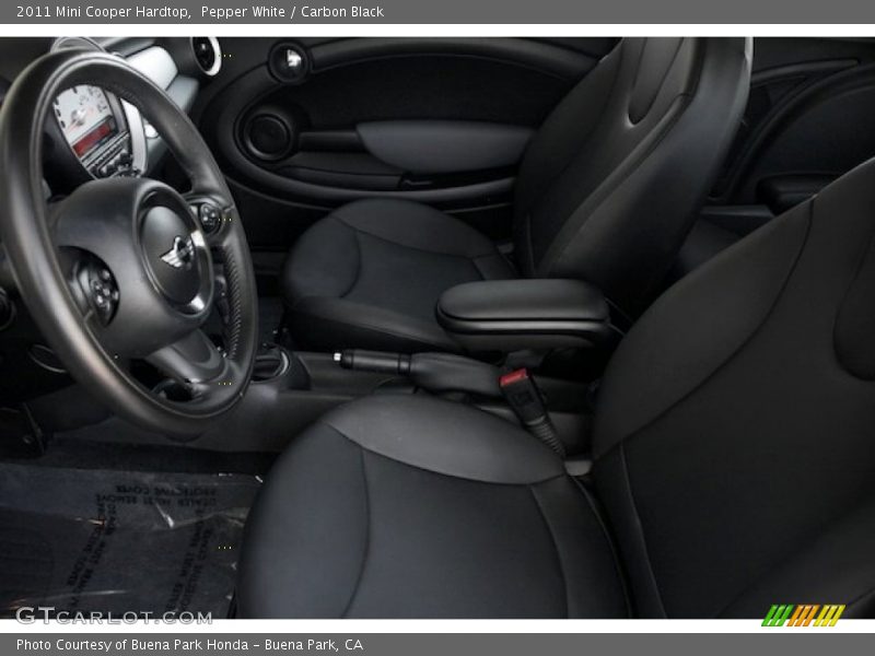 Pepper White / Carbon Black 2011 Mini Cooper Hardtop