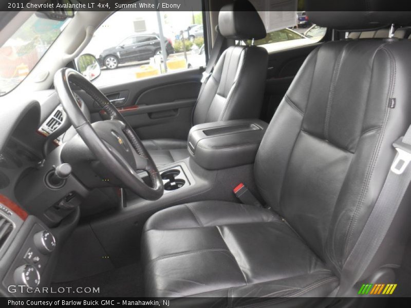 Summit White / Ebony 2011 Chevrolet Avalanche LT 4x4