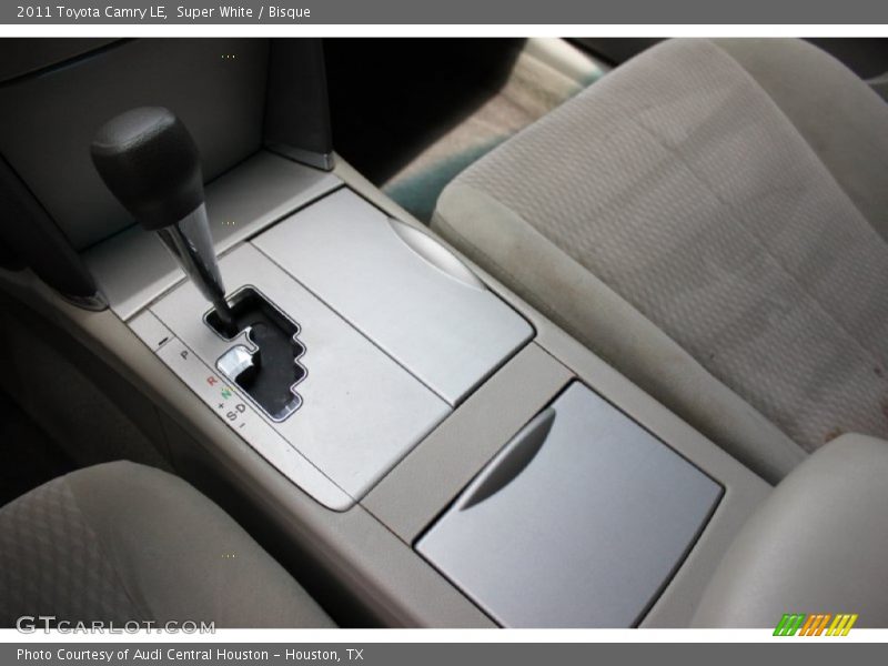 Super White / Bisque 2011 Toyota Camry LE