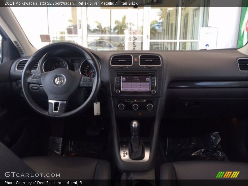 Reflex Silver Metallic / Titan Black 2011 Volkswagen Jetta SE SportWagen
