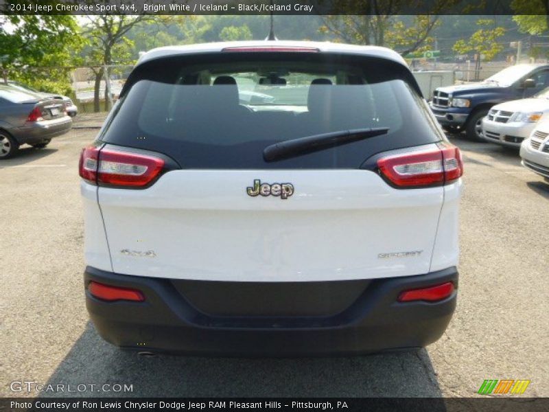 Bright White / Iceland - Black/Iceland Gray 2014 Jeep Cherokee Sport 4x4