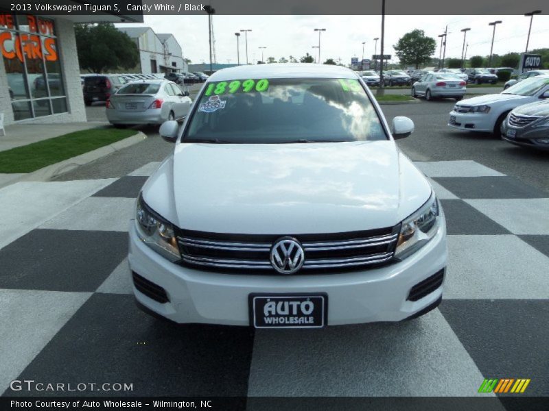 Candy White / Black 2013 Volkswagen Tiguan S