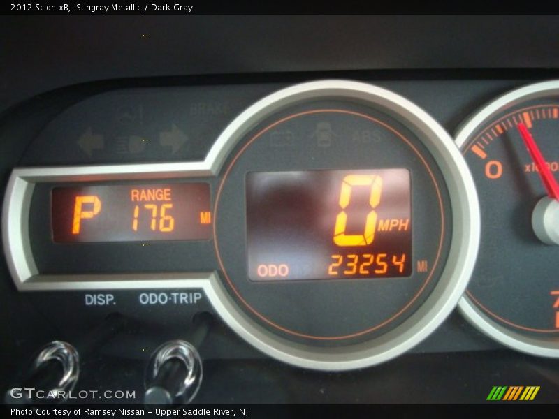 Stingray Metallic / Dark Gray 2012 Scion xB