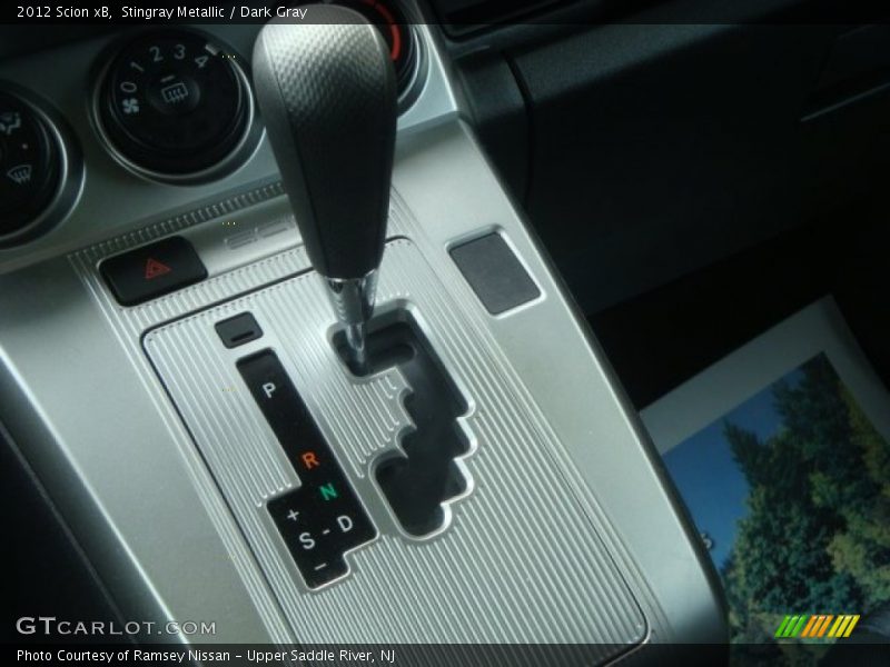 Stingray Metallic / Dark Gray 2012 Scion xB