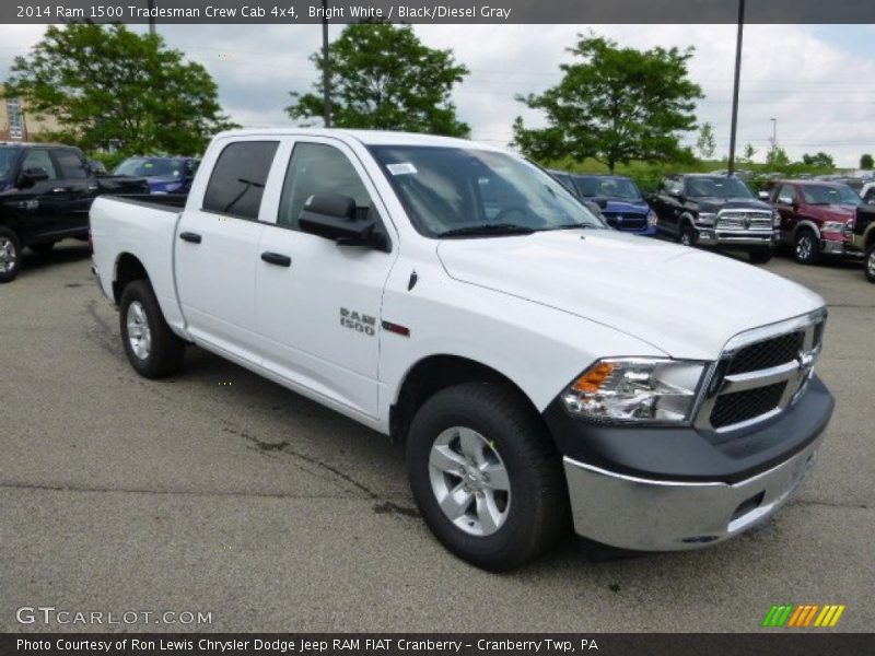 Front 3/4 View of 2014 1500 Tradesman Crew Cab 4x4