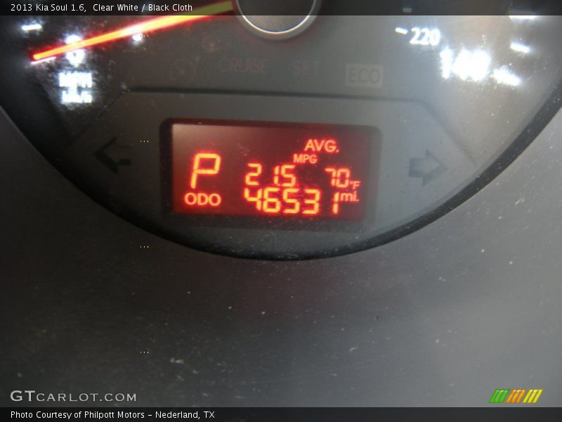 Clear White / Black Cloth 2013 Kia Soul 1.6
