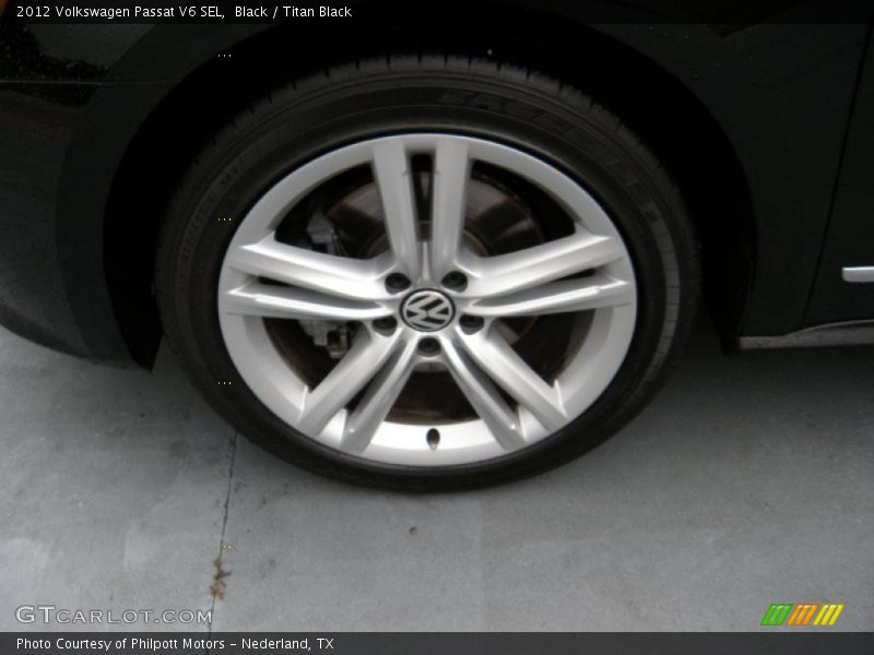 Black / Titan Black 2012 Volkswagen Passat V6 SEL