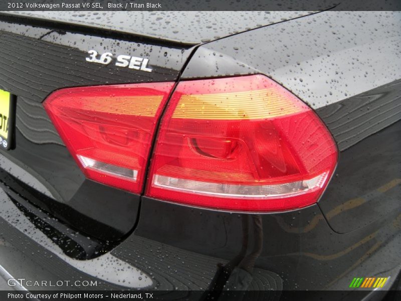 Black / Titan Black 2012 Volkswagen Passat V6 SEL