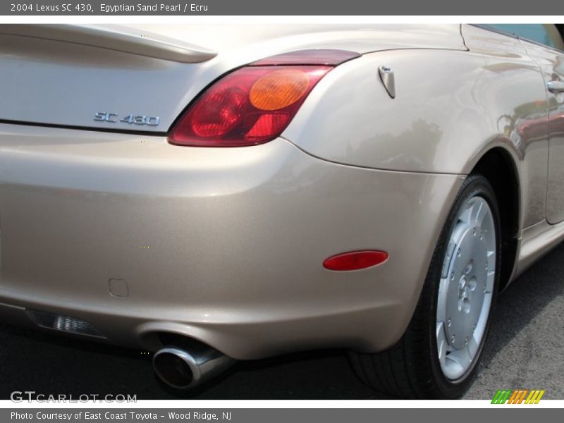 Egyptian Sand Pearl / Ecru 2004 Lexus SC 430