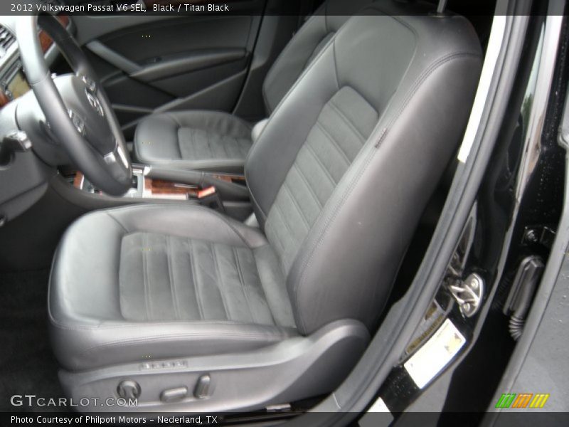 Black / Titan Black 2012 Volkswagen Passat V6 SEL