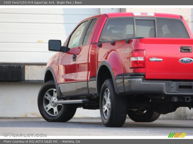 Bright Red / Black 2005 Ford F150 FX4 SuperCab 4x4