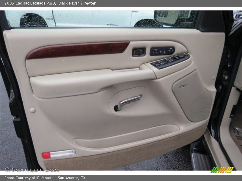 Black Raven / Pewter 2005 Cadillac Escalade AWD