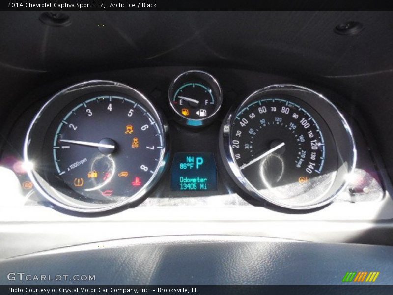Arctic Ice / Black 2014 Chevrolet Captiva Sport LTZ
