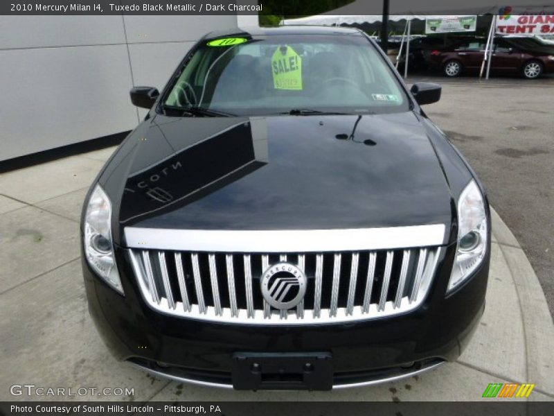 Tuxedo Black Metallic / Dark Charcoal 2010 Mercury Milan I4