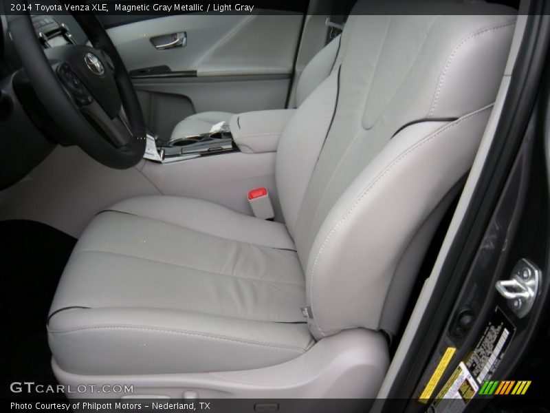 Magnetic Gray Metallic / Light Gray 2014 Toyota Venza XLE