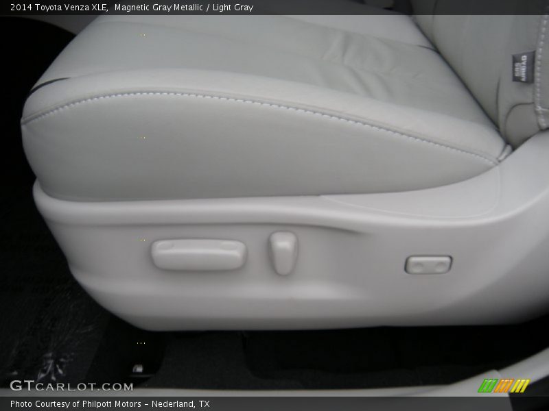 Magnetic Gray Metallic / Light Gray 2014 Toyota Venza XLE