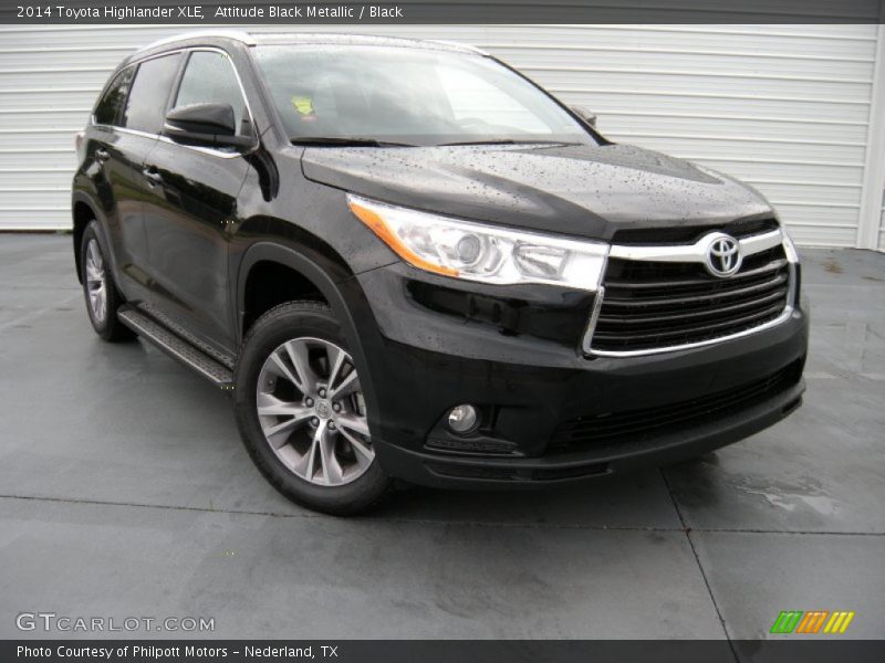 Attitude Black Metallic / Black 2014 Toyota Highlander XLE
