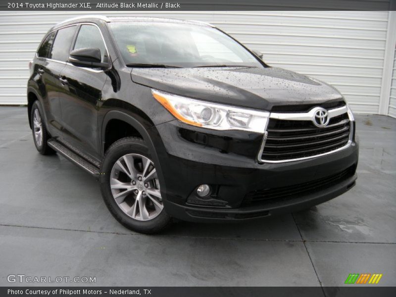 Attitude Black Metallic / Black 2014 Toyota Highlander XLE