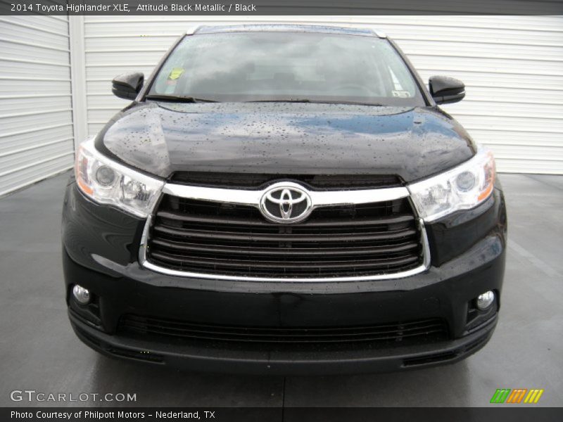 Attitude Black Metallic / Black 2014 Toyota Highlander XLE