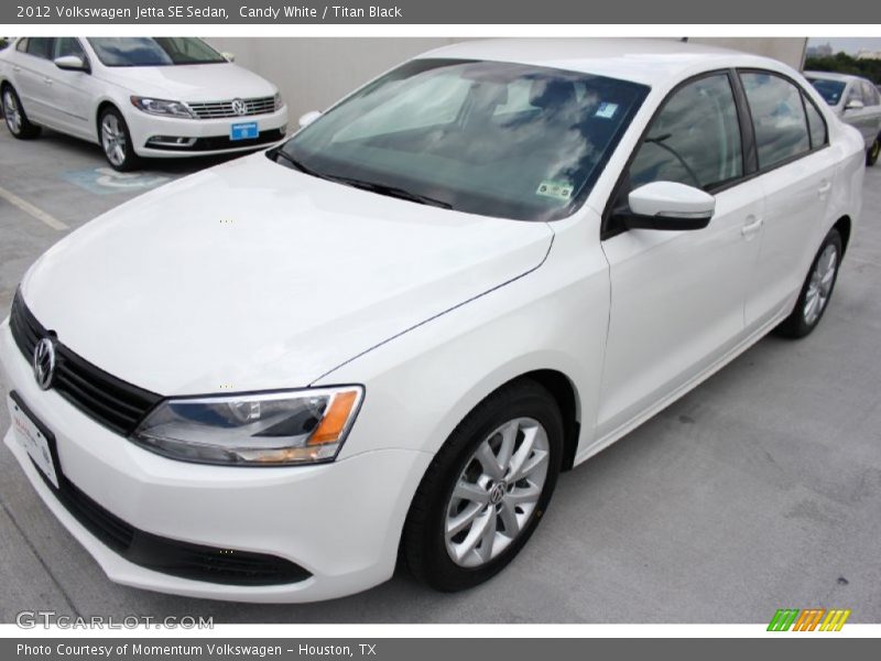 Candy White / Titan Black 2012 Volkswagen Jetta SE Sedan