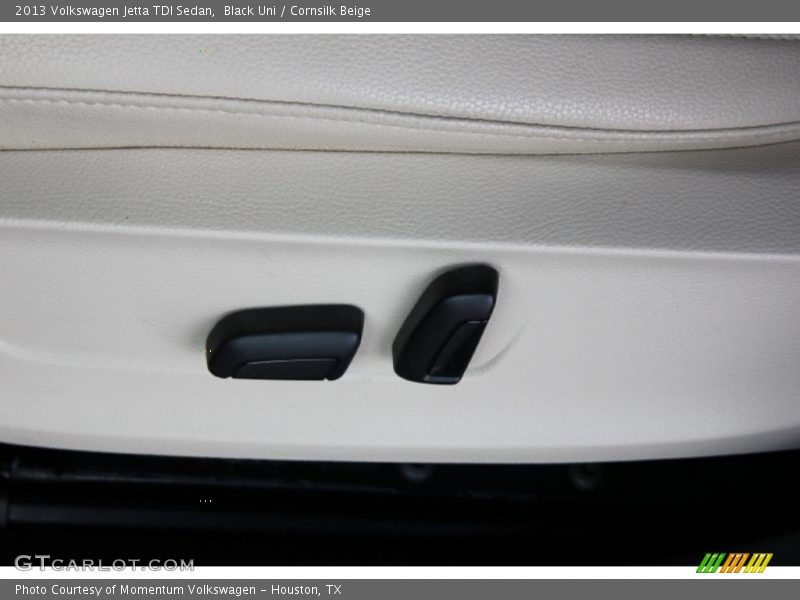 Black Uni / Cornsilk Beige 2013 Volkswagen Jetta TDI Sedan