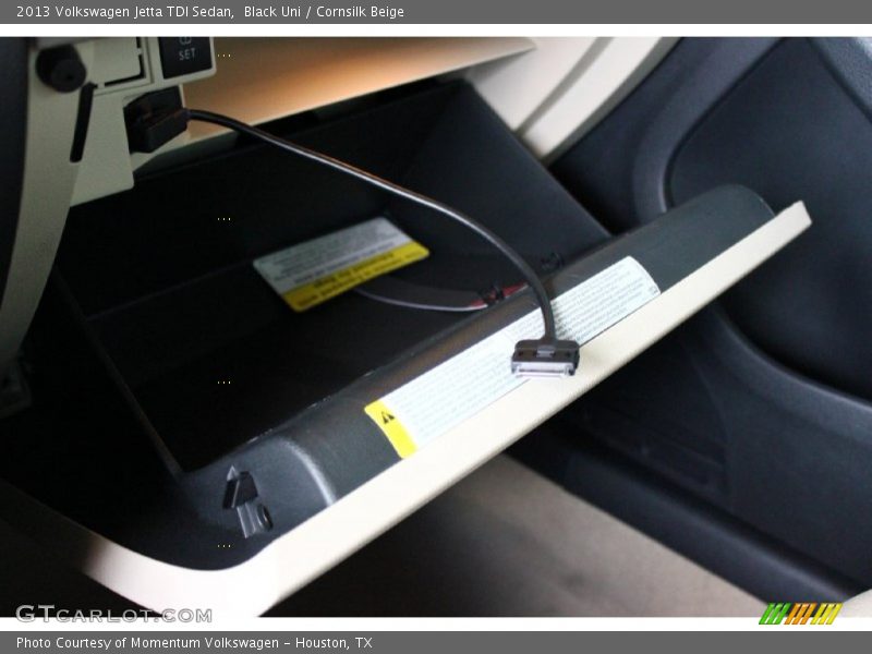 Black Uni / Cornsilk Beige 2013 Volkswagen Jetta TDI Sedan